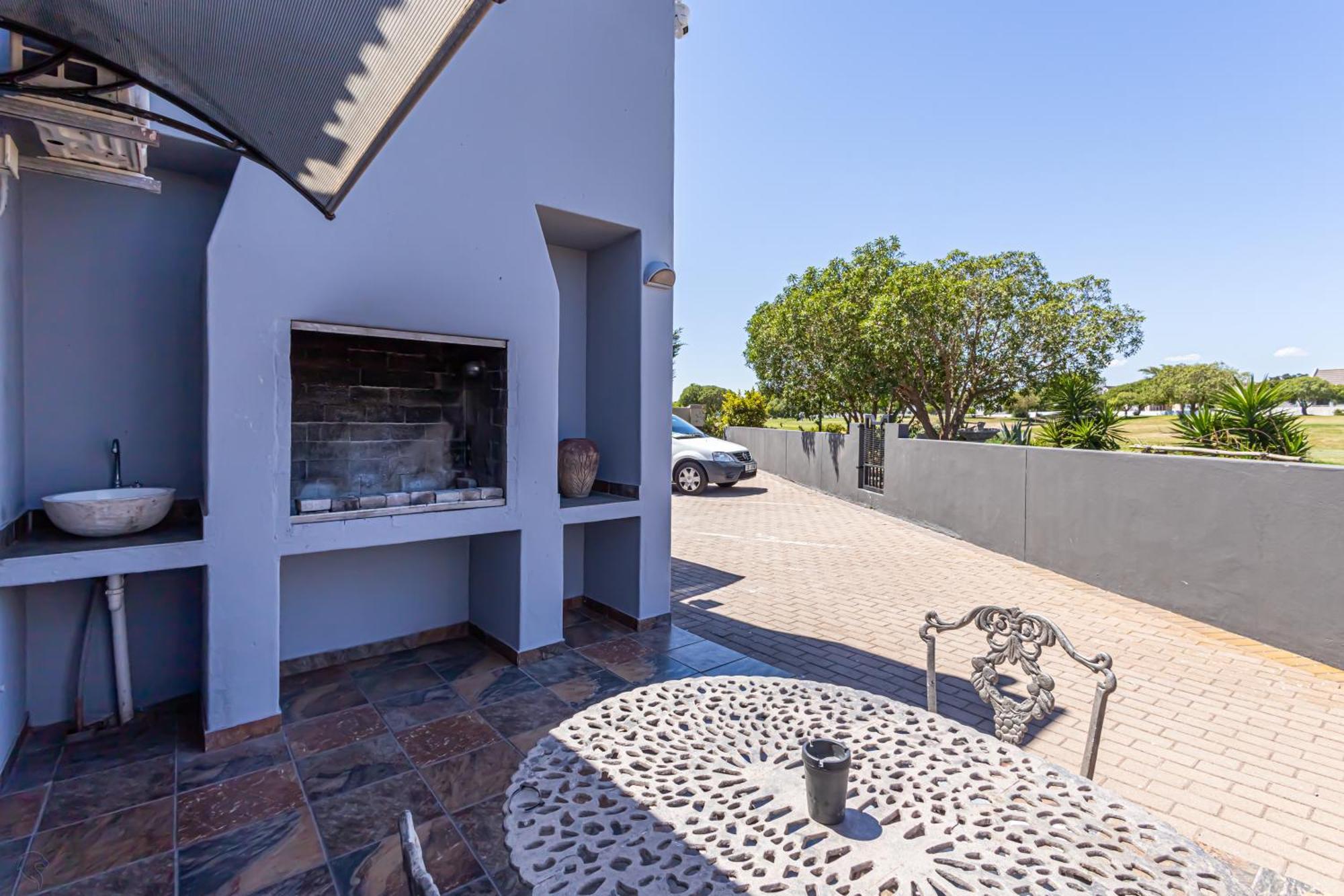 Holiday Guest House Langebaan Exterior photo