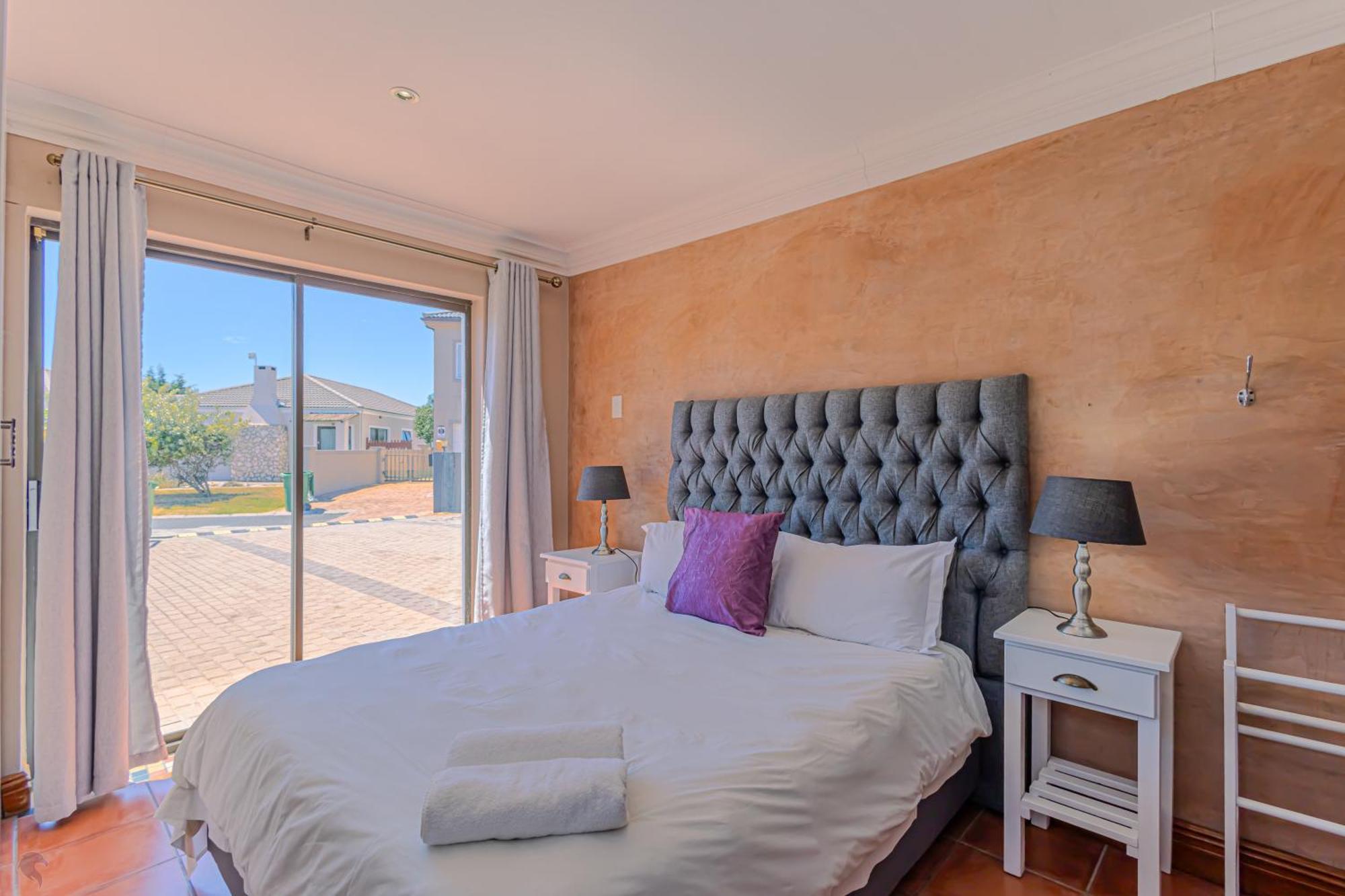 Holiday Guest House Langebaan Exterior photo